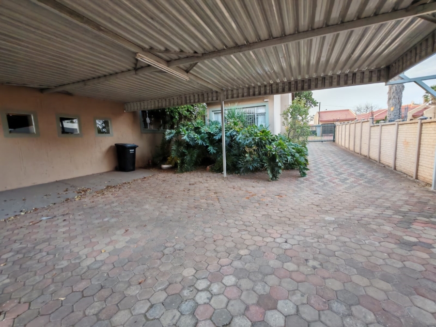 4 Bedroom Property for Sale in Vanderbijlpark SE 4 Gauteng