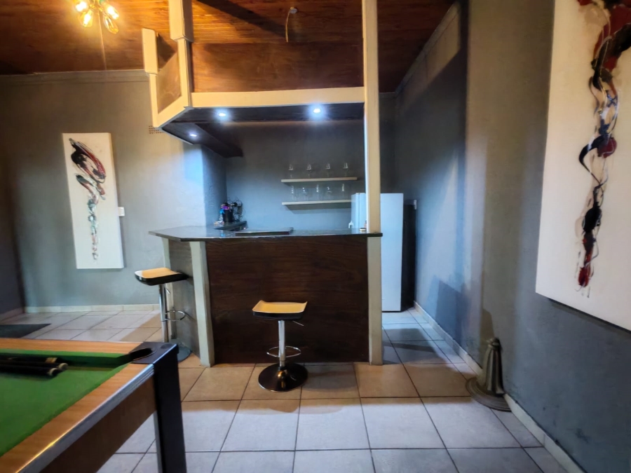 4 Bedroom Property for Sale in Vanderbijlpark SE 4 Gauteng