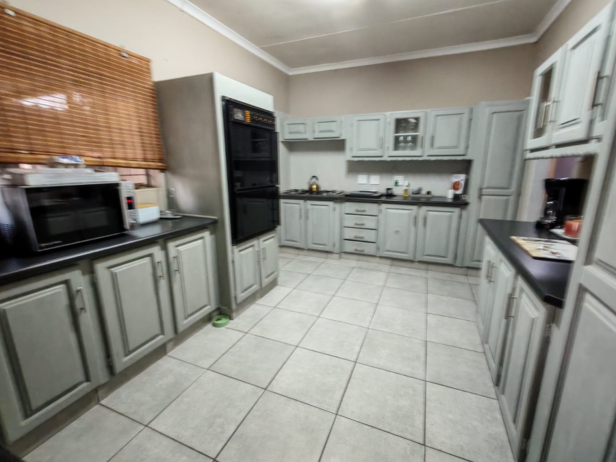 4 Bedroom Property for Sale in Vanderbijlpark SE 4 Gauteng