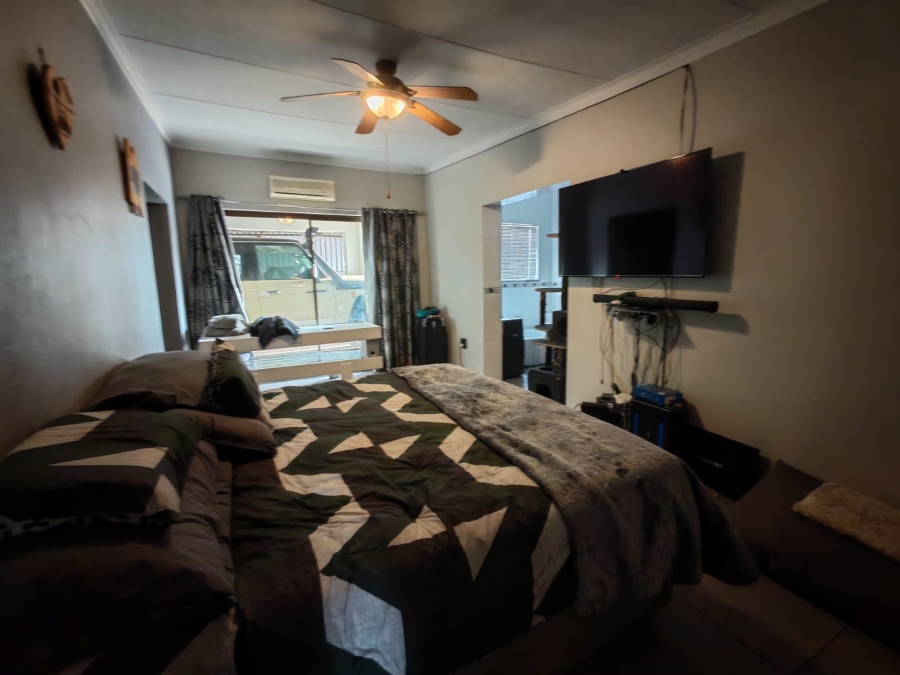 4 Bedroom Property for Sale in Vanderbijlpark SE 1 Gauteng