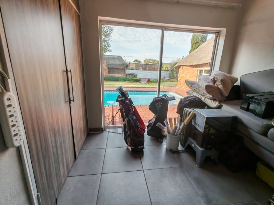 4 Bedroom Property for Sale in Vanderbijlpark SE 1 Gauteng