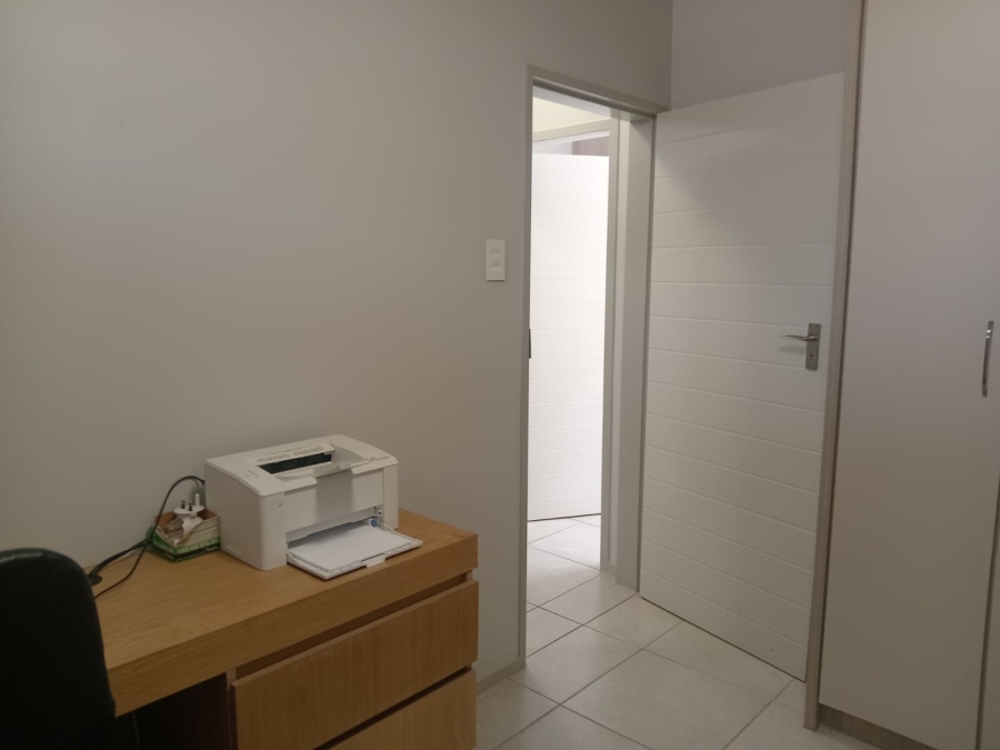 2 Bedroom Property for Sale in Amberfield Gauteng