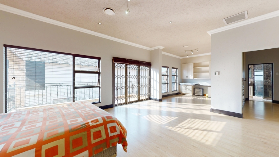 4 Bedroom Property for Sale in Parkhaven Gauteng