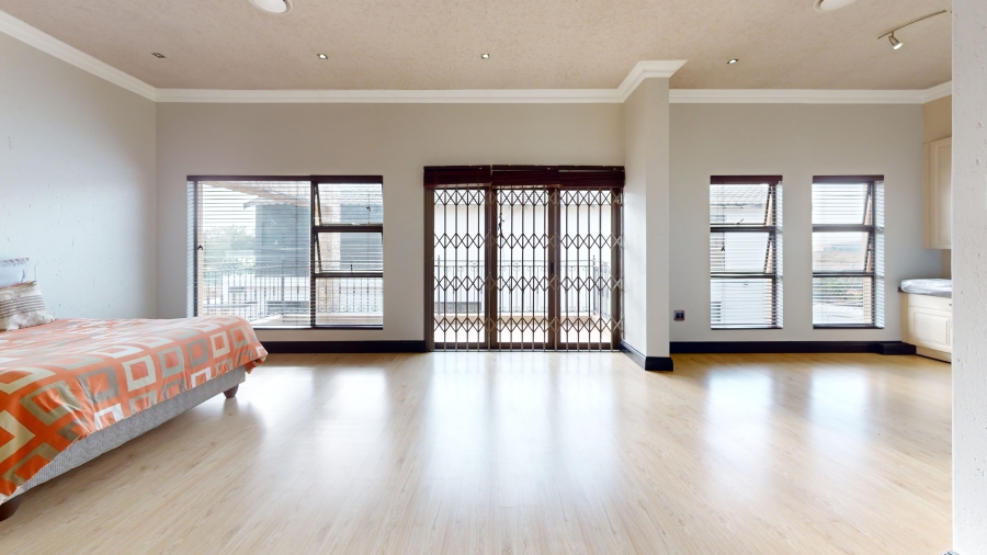 4 Bedroom Property for Sale in Parkhaven Gauteng