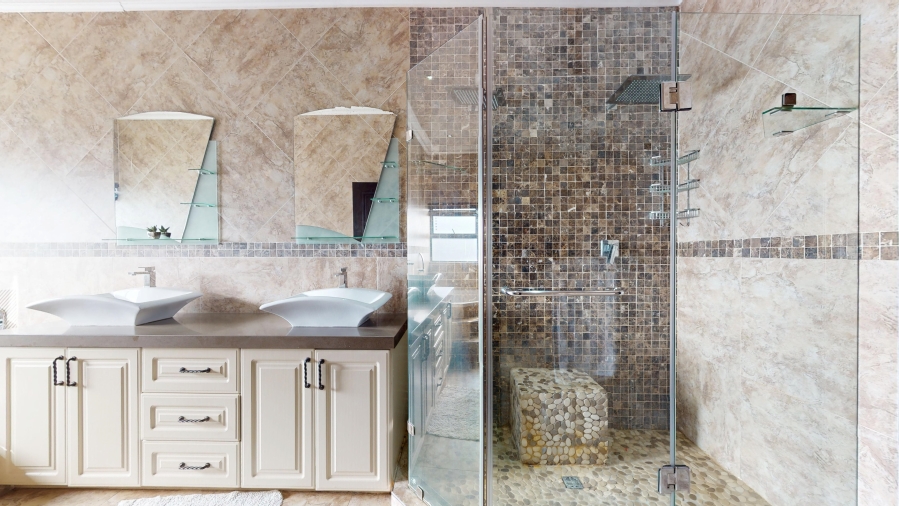 4 Bedroom Property for Sale in Parkhaven Gauteng