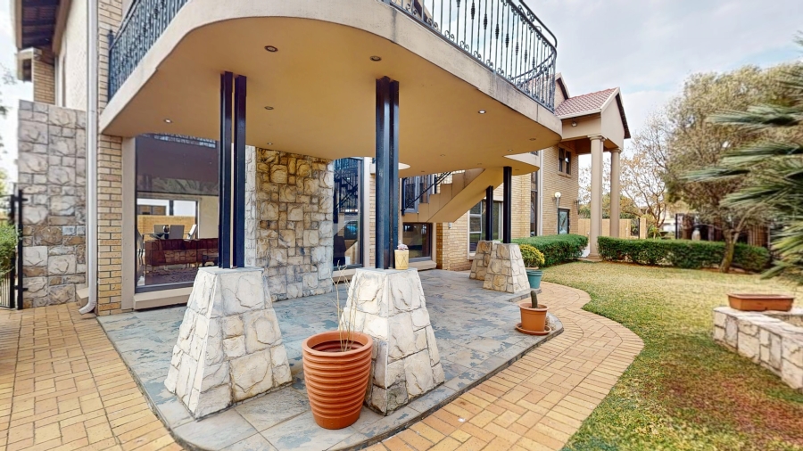 4 Bedroom Property for Sale in Parkhaven Gauteng