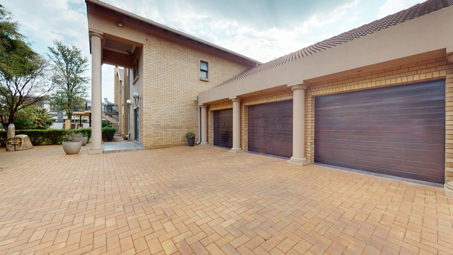 4 Bedroom Property for Sale in Parkhaven Gauteng