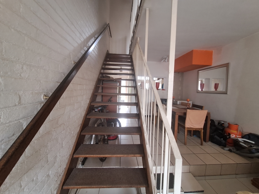 2 Bedroom Property for Sale in Darrenwood Gauteng