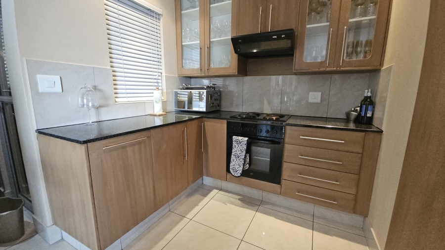 2 Bedroom Property for Sale in Sandhurst Gauteng