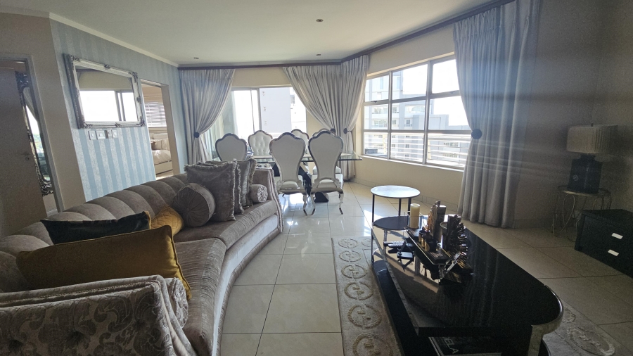 2 Bedroom Property for Sale in Sandhurst Gauteng
