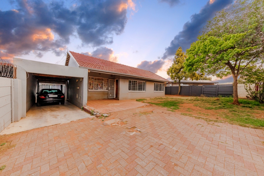 4 Bedroom Property for Sale in Reefhaven Gauteng