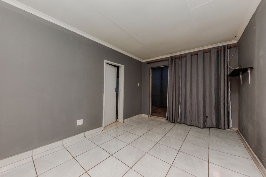 4 Bedroom Property for Sale in Reefhaven Gauteng