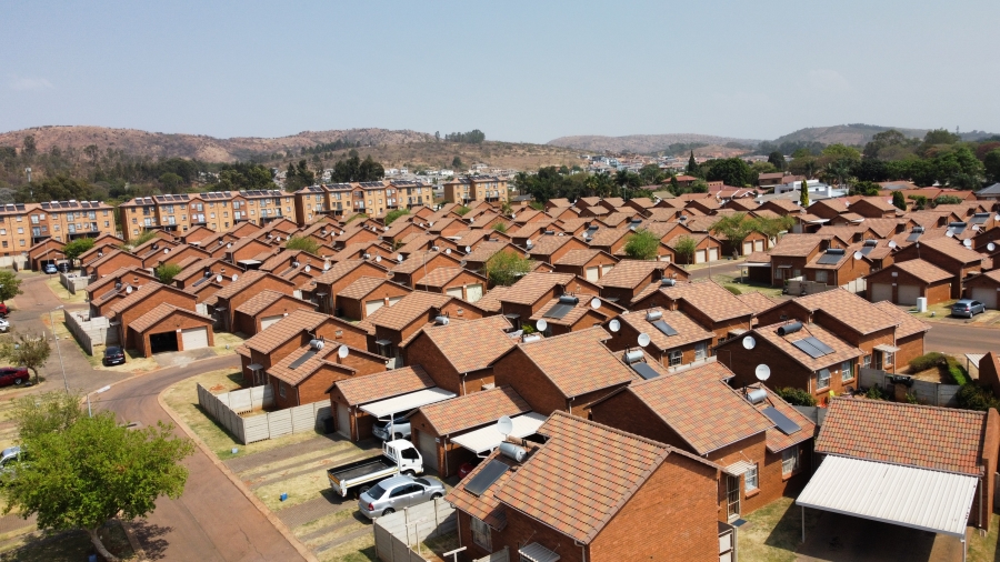 3 Bedroom Property for Sale in Chantelle Gauteng