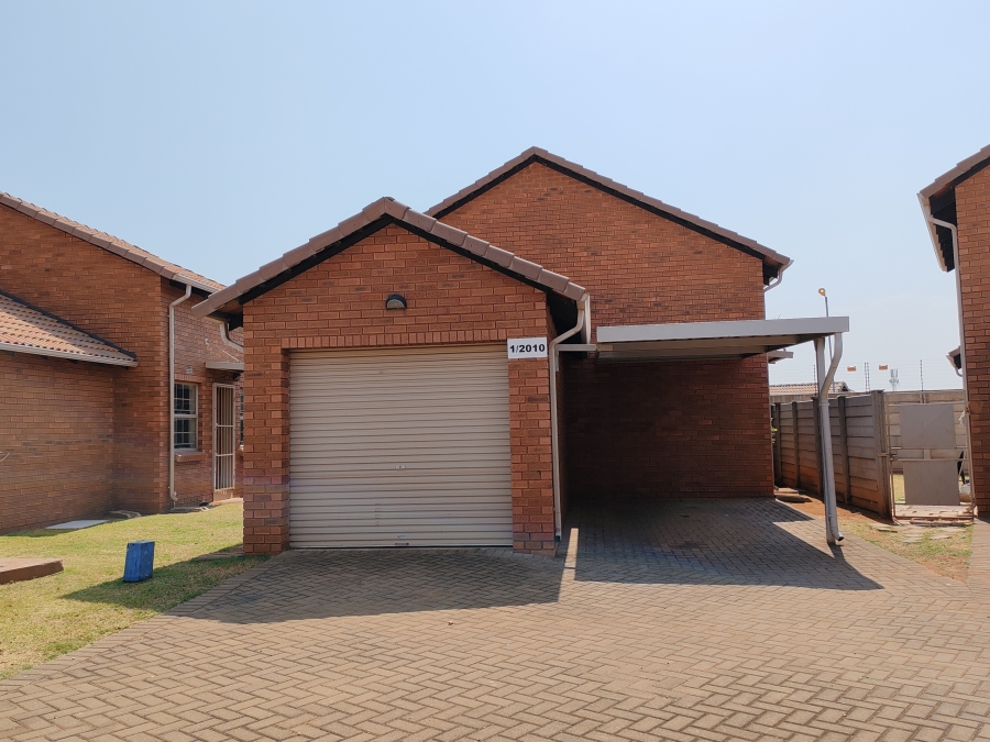 3 Bedroom Property for Sale in Chantelle Gauteng