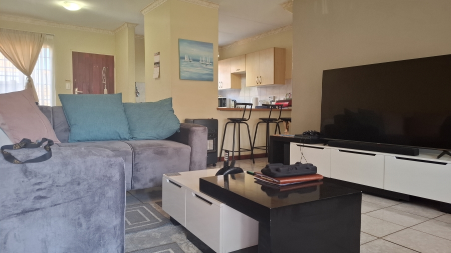 2 Bedroom Property for Sale in Annlin Gauteng