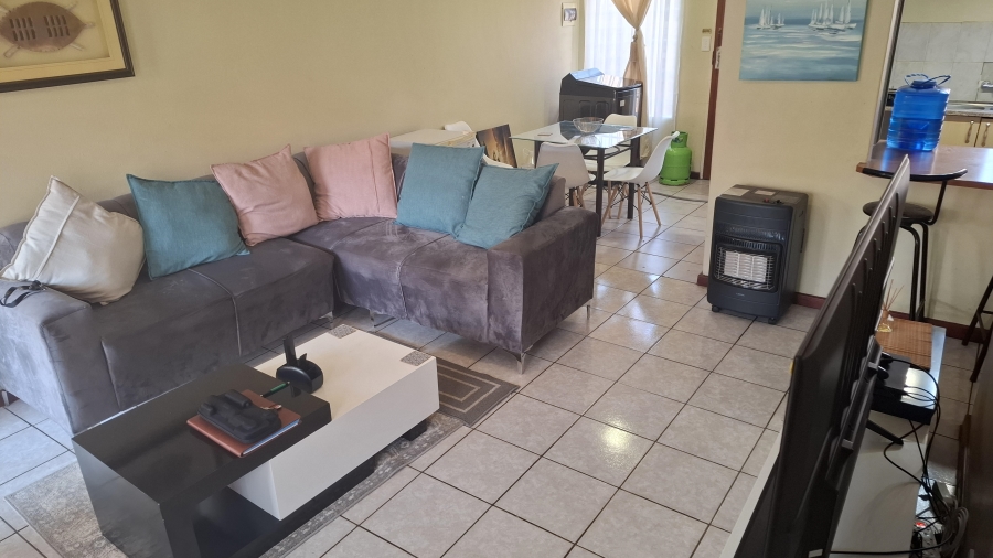 2 Bedroom Property for Sale in Annlin Gauteng