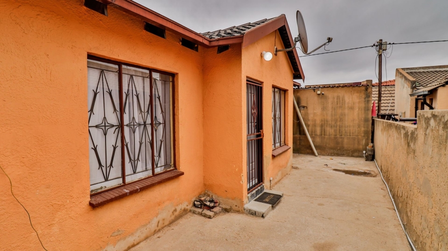 3 Bedroom Property for Sale in Ebony Park Gauteng