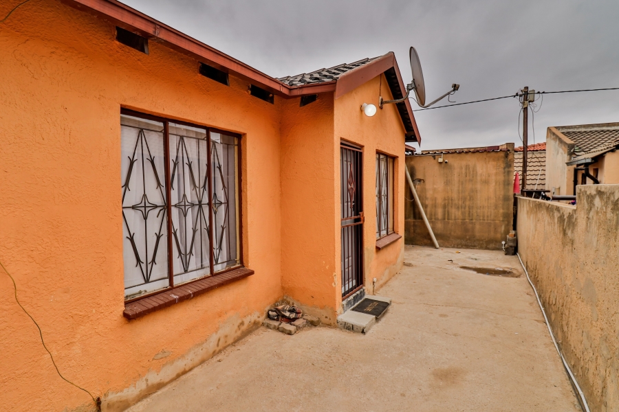 3 Bedroom Property for Sale in Ebony Park Gauteng