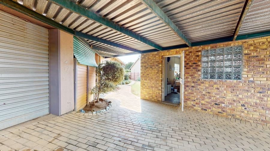 3 Bedroom Property for Sale in Witfield Gauteng