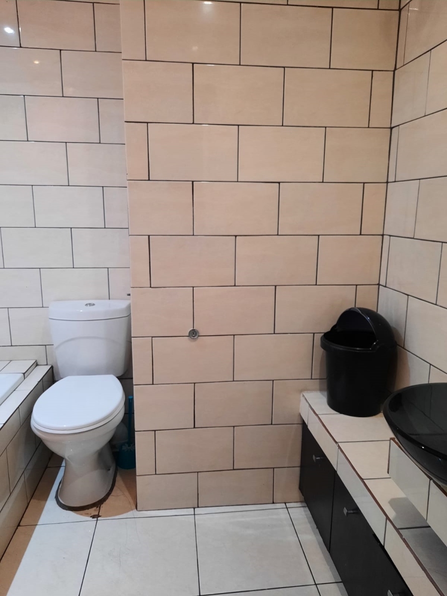 2 Bedroom Property for Sale in Braamfontein Gauteng