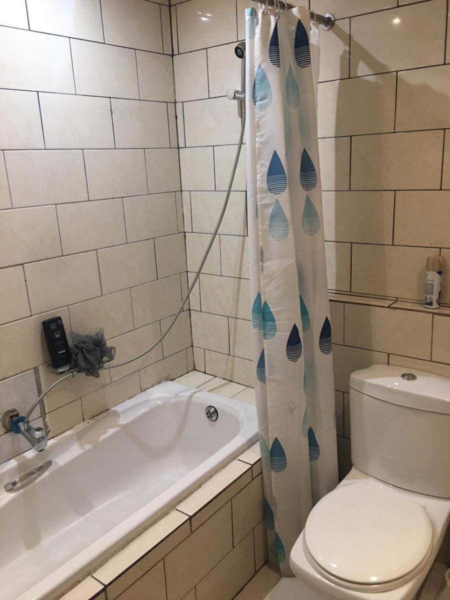 2 Bedroom Property for Sale in Braamfontein Gauteng