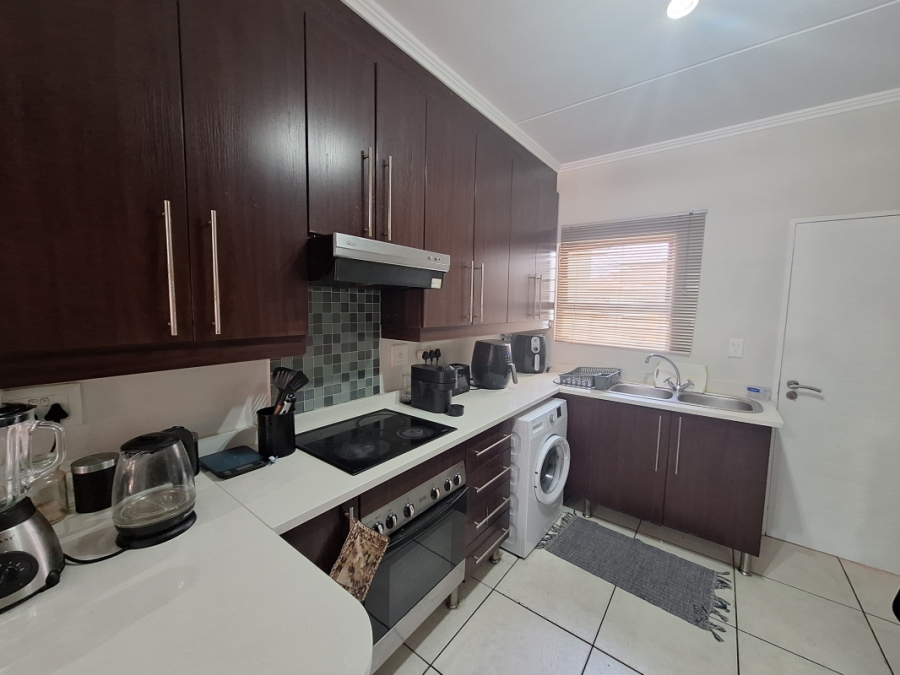2 Bedroom Property for Sale in Greenstone Hill Gauteng