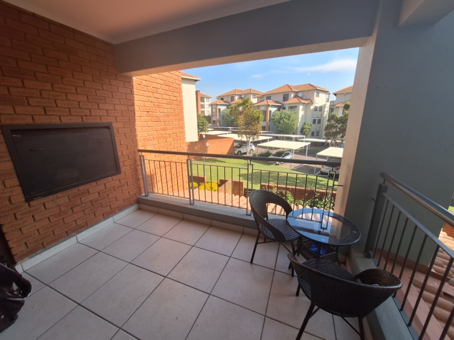 2 Bedroom Property for Sale in Greenstone Hill Gauteng