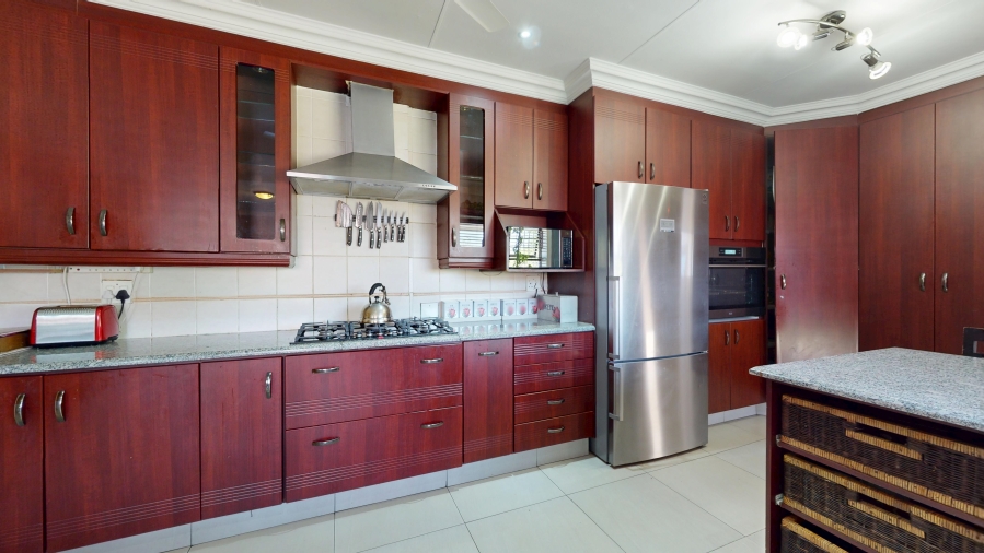 5 Bedroom Property for Sale in Farrarmere Gauteng