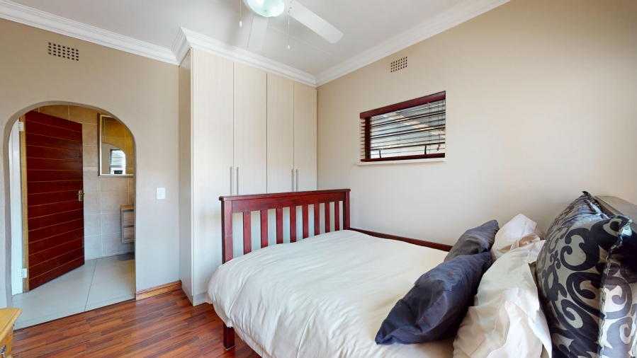 5 Bedroom Property for Sale in Farrarmere Gauteng