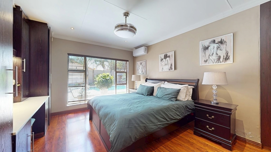 5 Bedroom Property for Sale in Farrarmere Gauteng