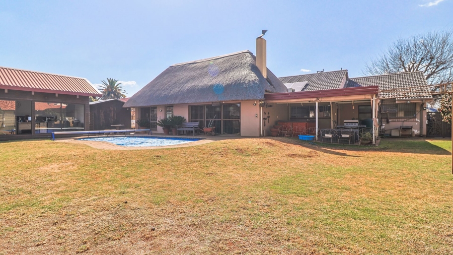 4 Bedroom Property for Sale in Arcon Park Gauteng