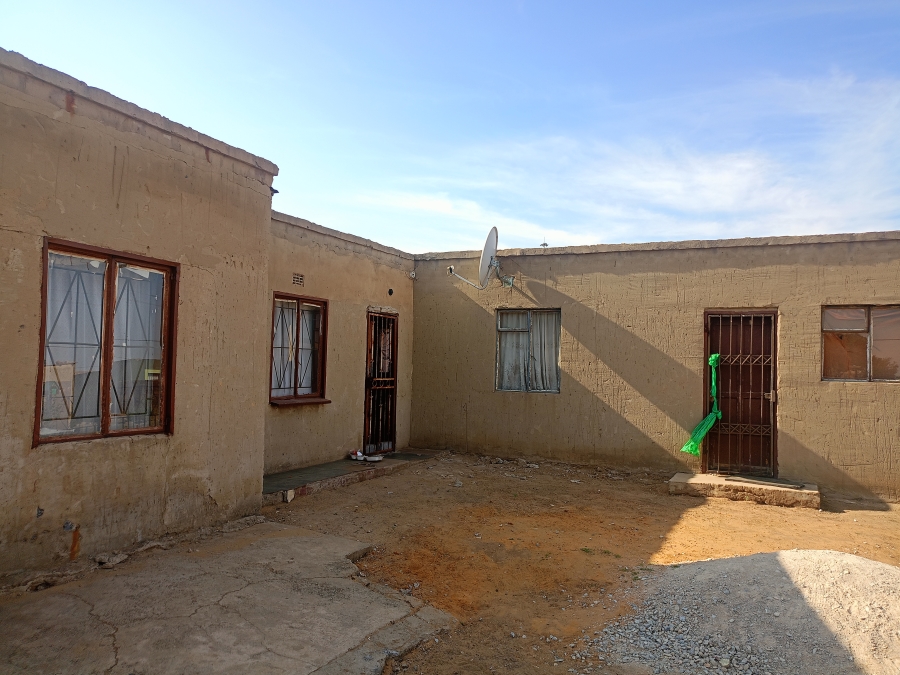 2 Bedroom Property for Sale in Bophelong Gauteng