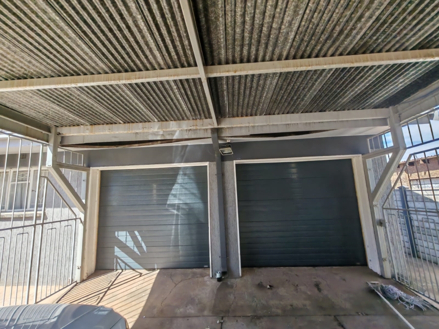 3 Bedroom Property for Sale in Vanderbijlpark SE 6 Gauteng