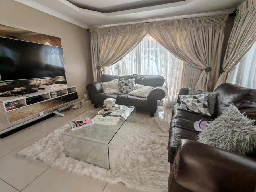 3 Bedroom Property for Sale in Vanderbijlpark SE 6 Gauteng