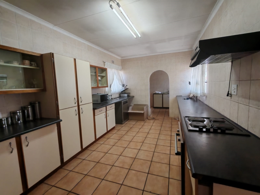 3 Bedroom Property for Sale in Vanderbijlpark SE 6 Gauteng