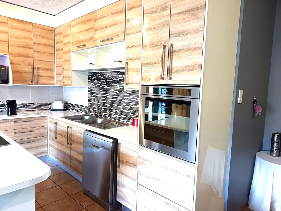 2 Bedroom Property for Sale in Brakpan North Gauteng