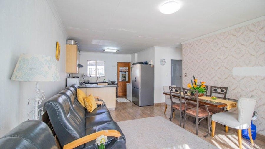 2 Bedroom Property for Sale in Greenstone Hill Gauteng