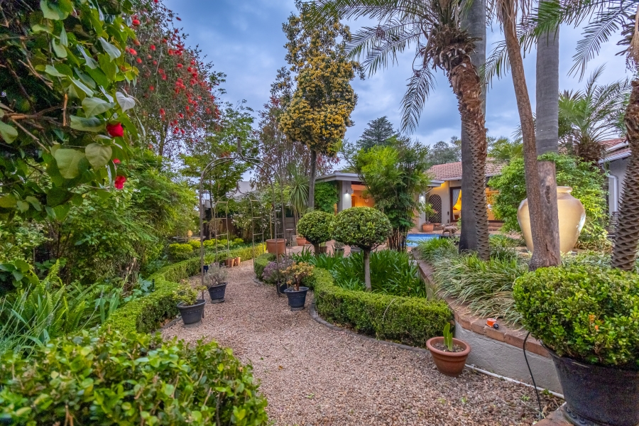 3 Bedroom Property for Sale in Hurlingham Manor Gauteng