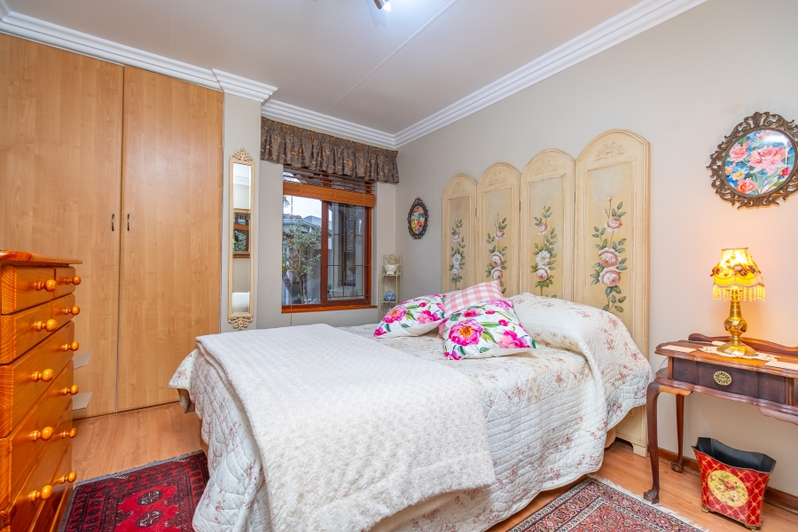 3 Bedroom Property for Sale in Hurlingham Manor Gauteng