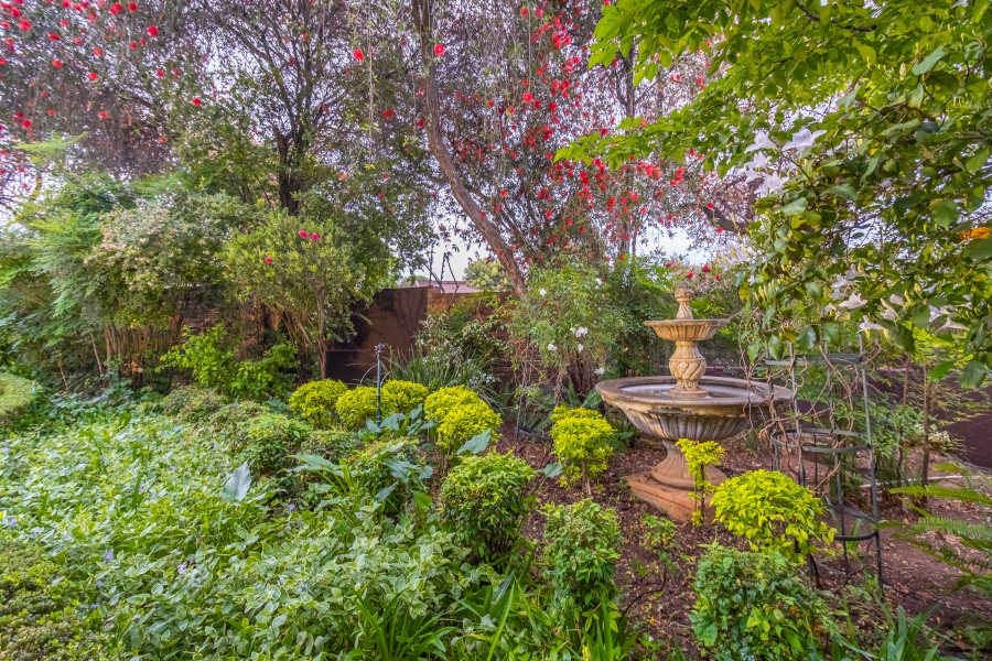 3 Bedroom Property for Sale in Hurlingham Manor Gauteng