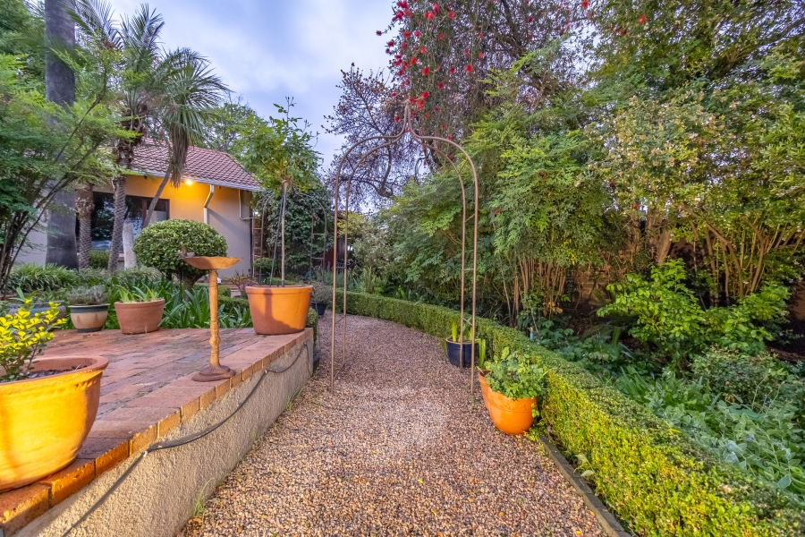 3 Bedroom Property for Sale in Hurlingham Manor Gauteng