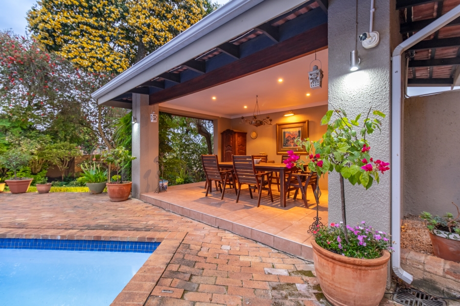 3 Bedroom Property for Sale in Hurlingham Manor Gauteng