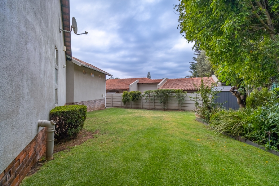 3 Bedroom Property for Sale in Hurlingham Manor Gauteng