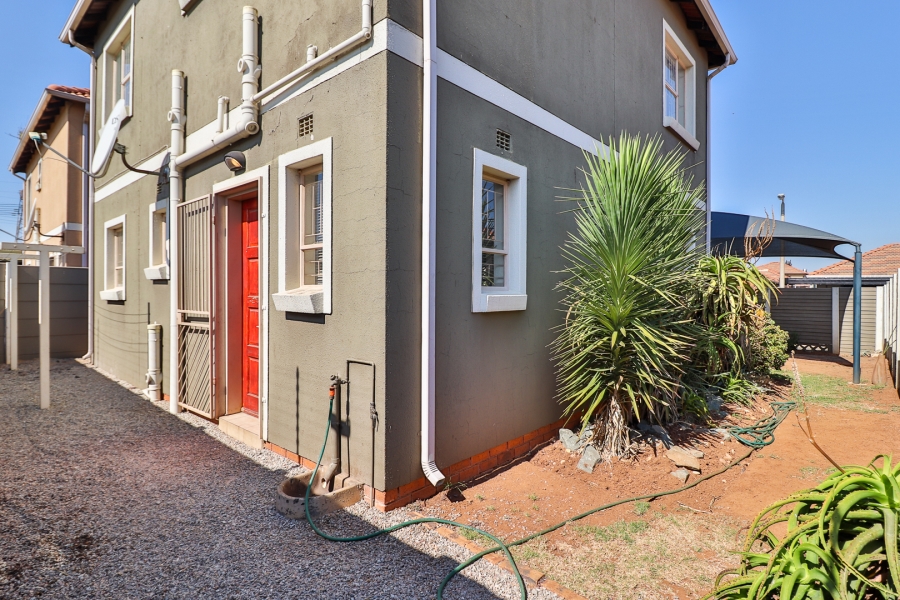 3 Bedroom Property for Sale in Albertsdal Gauteng