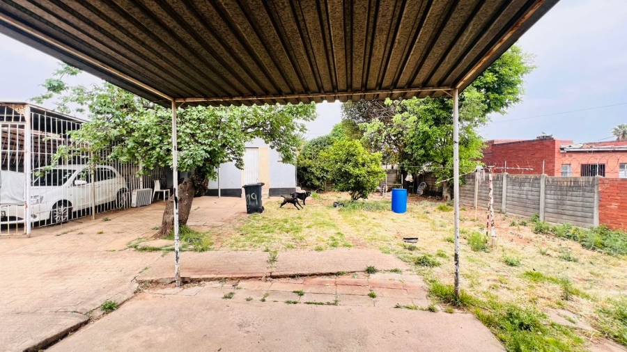 3 Bedroom Property for Sale in Unigray Gauteng