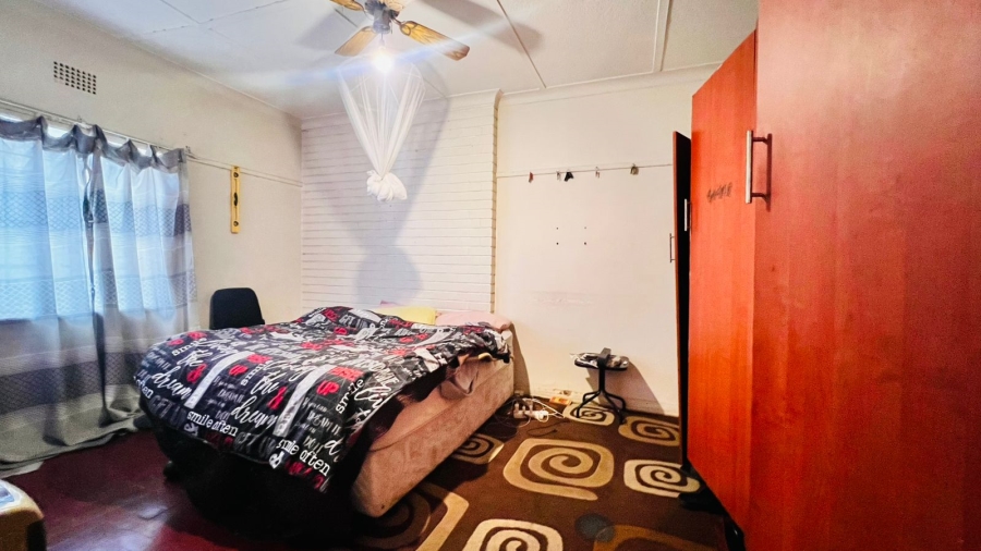 3 Bedroom Property for Sale in Unigray Gauteng