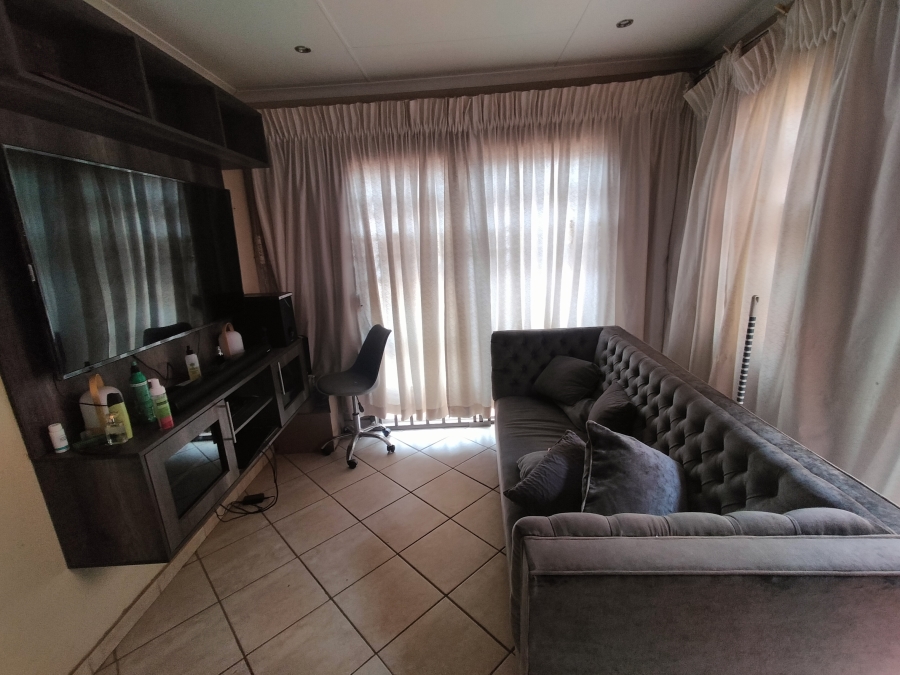 3 Bedroom Property for Sale in Amandasig Gauteng