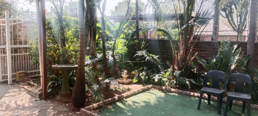 3 Bedroom Property for Sale in Birchleigh Gauteng