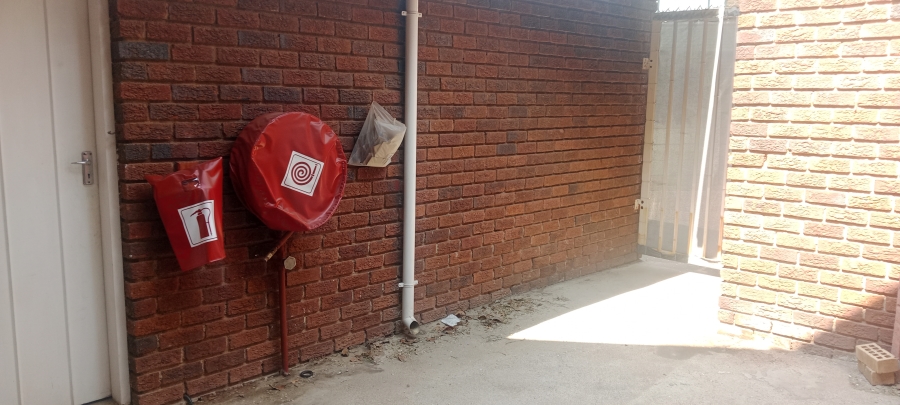 3 Bedroom Property for Sale in Birchleigh Gauteng