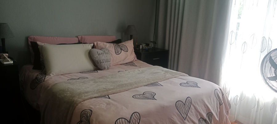 3 Bedroom Property for Sale in Birchleigh Gauteng